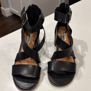 Women’s Steve Madden Black Strappy Sandals size 9